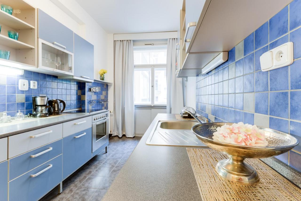 Exclusive Riverside Apartment In The Heart Of 프라하 외부 사진